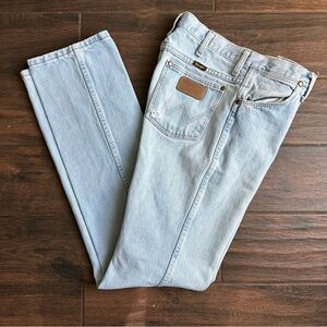 Vintage Wrangler Men's Light Blue Straight Jeans